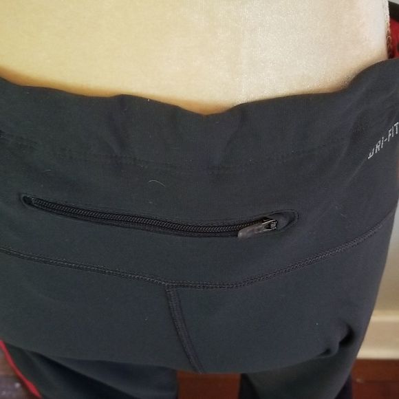 Nike Dri Fit Epic Lux Crop Capri Size Large Gray/Pink Running - Picture 8 of 14